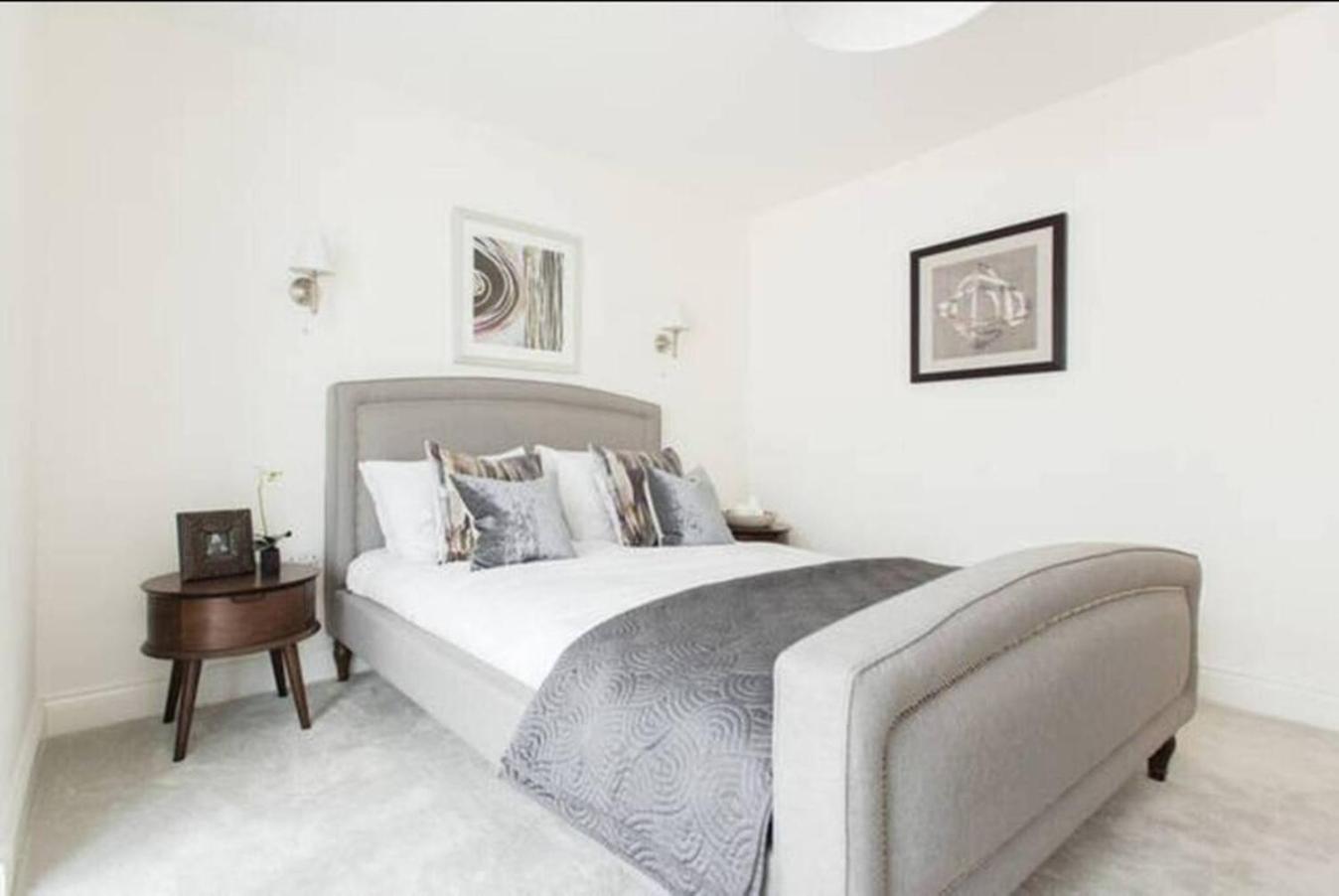 Large Three Bed Duplex Camden London